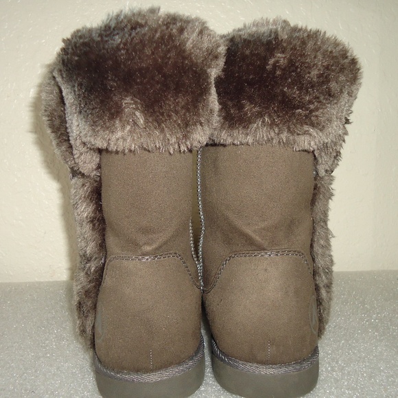 Airwalk Women's Brown Suede Faux Fur Lined Toggle Button Boots Winter Shoes 11 - Picture 4 of 13